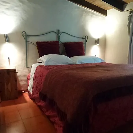 Convento Sao Saturnino Коларес