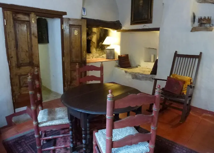 Convento Sao Saturnino Guest house Colares