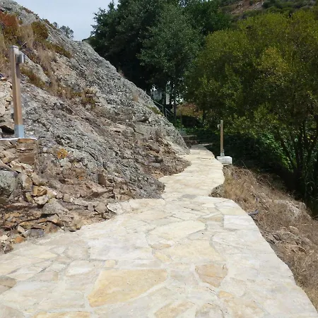 Convento Sao Saturnino קולארס