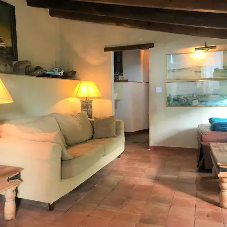 Guest house Convento Sao Saturnino 3*